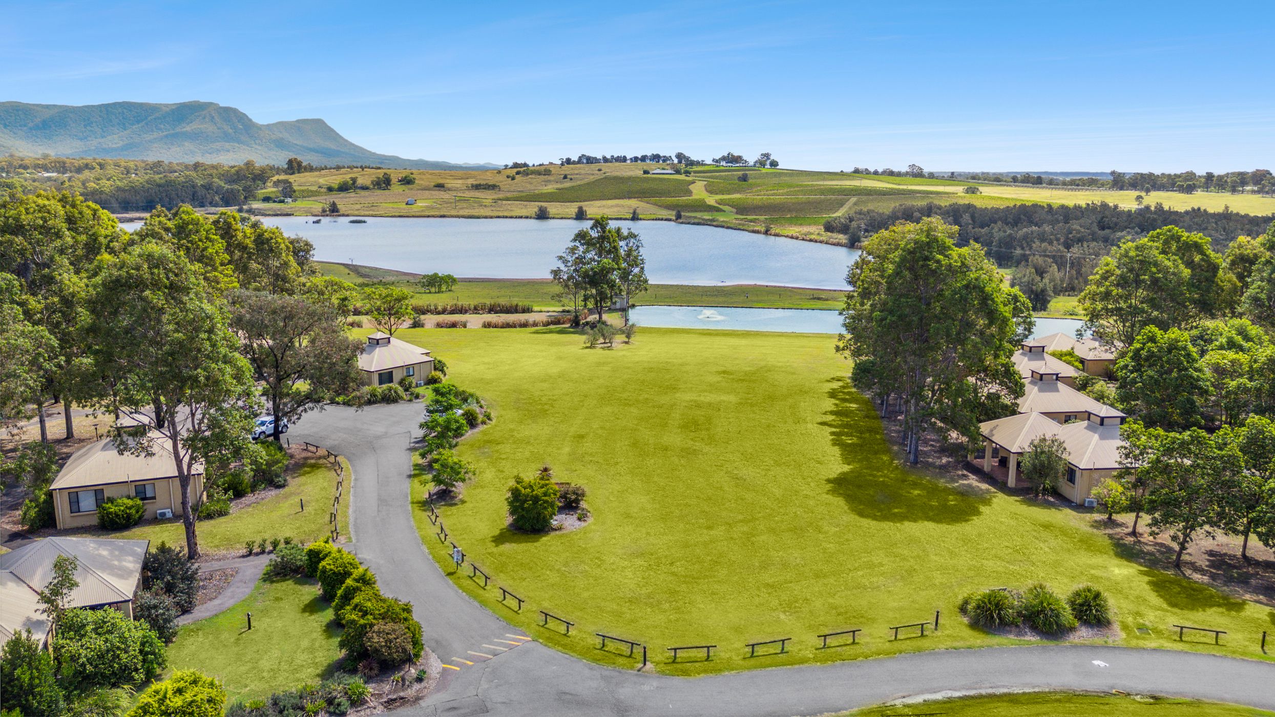 Leisure Inn Pokolbin Hill aerial view