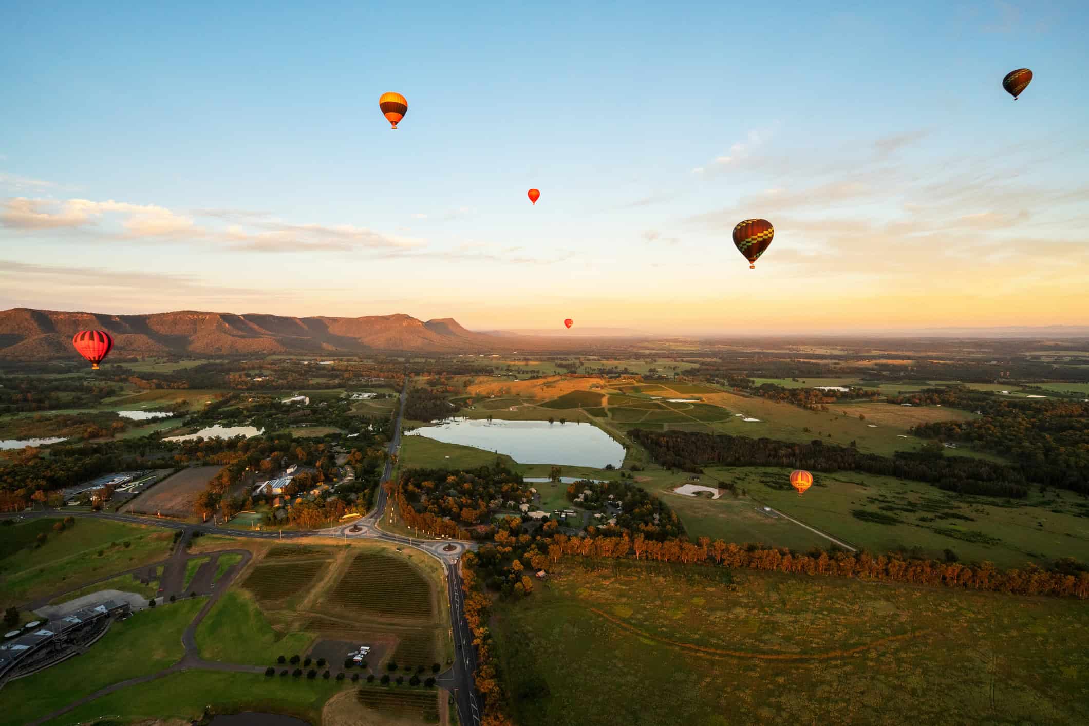 Hunter valley hot air balloons over the hunter region